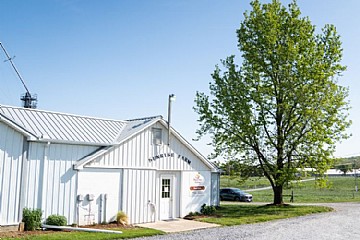 sunrise farms property in stuarts draft virginia